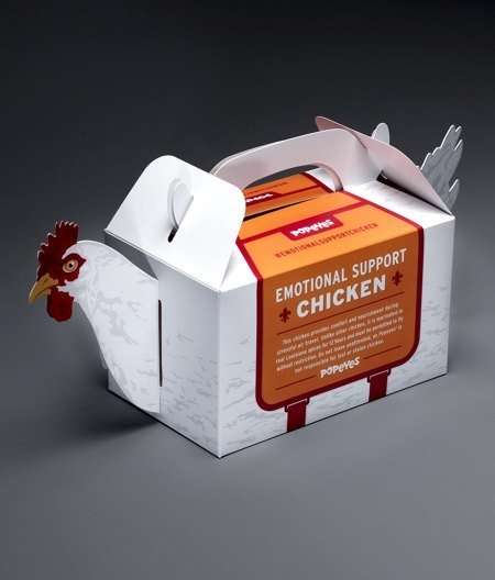 Il cartone porta pollo a forma di pollo da "supporto emotivo" è geniale o black humor? Il cartone porta pollo a forma di pollo da "supporto emotivo" è geniale o black humor?
