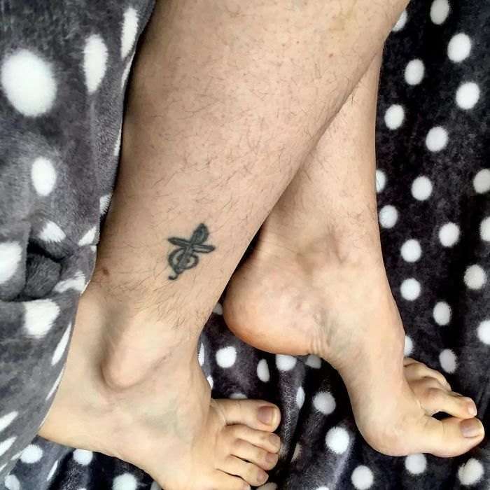 Donne che non si depilano più per imparare ad accettarsi. È il fenomeno "Januahairy" Donne che non si depilano più per imparare ad accettarsi. È il fenomeno "Januahairy"