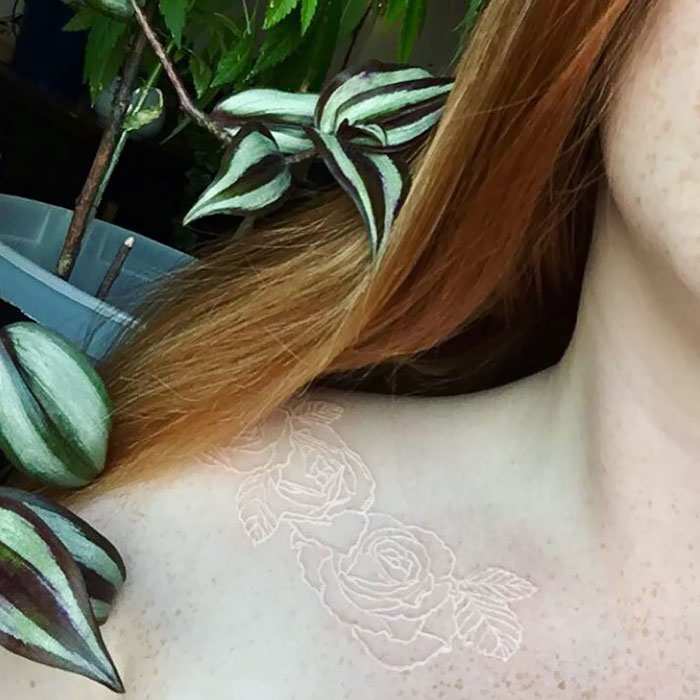 Hai mai notato la bellezza dei tatuaggi bianchi? Hai mai notato la bellezza dei tatuaggi bianchi?