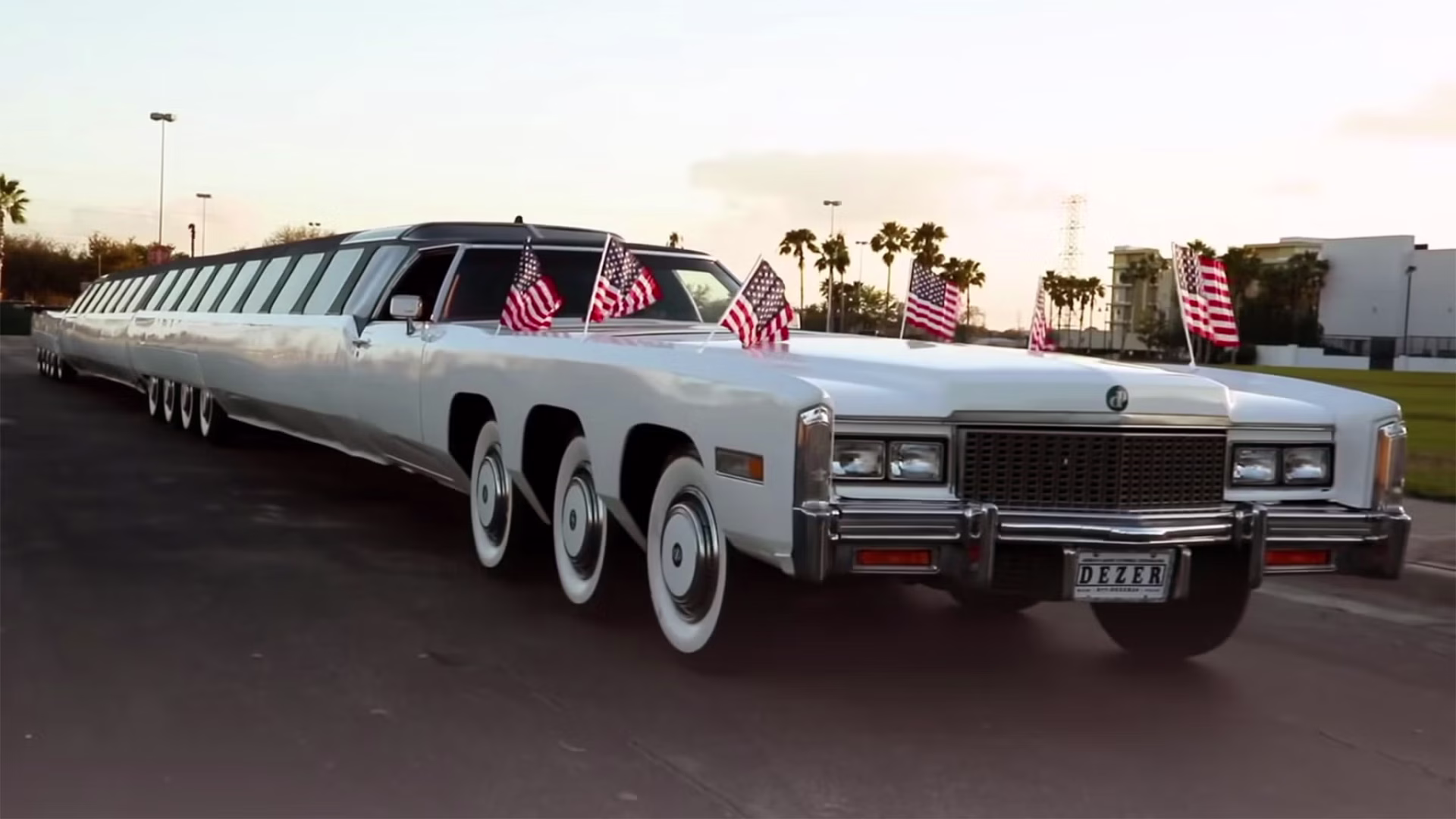 Ha la piscina, un mini golf e una pista per l’elicottero. Ecco American Dream, l’auto più lunga del mondo
